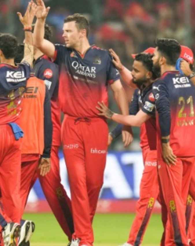 पॉइंट्स टेबल में कहां है RCB