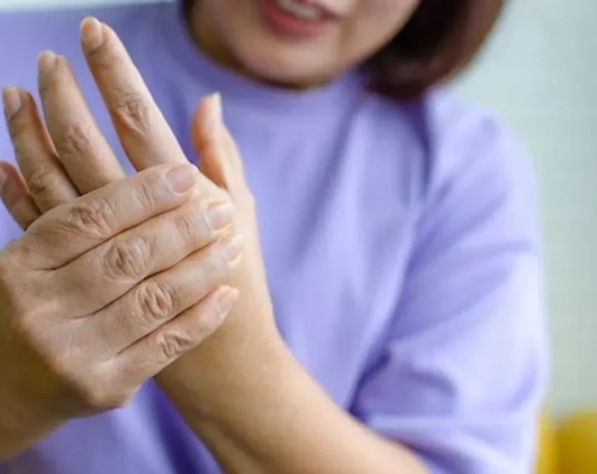 Tingling Hands Causes-1-2-3-4-5-6