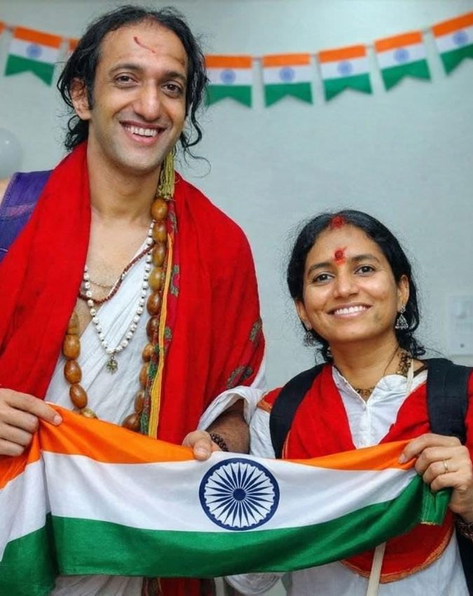 IIT Baba Abhay Singh wife Preetika-1-2-3