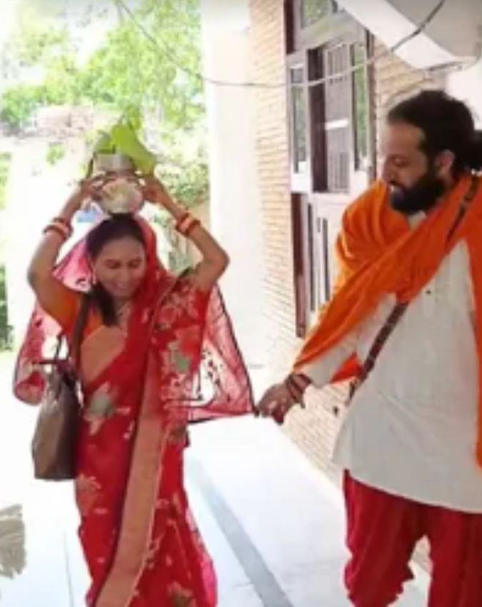 IIT Baba Abhay Singh wife Preetika-1-2-3-4-5