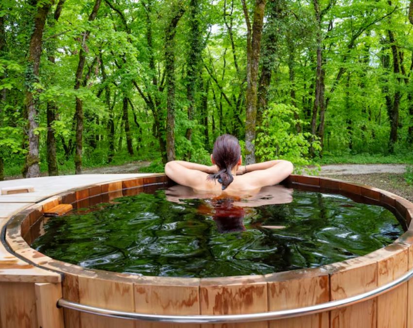 Why Did Mughal Queen Bath At Night-1-2-3