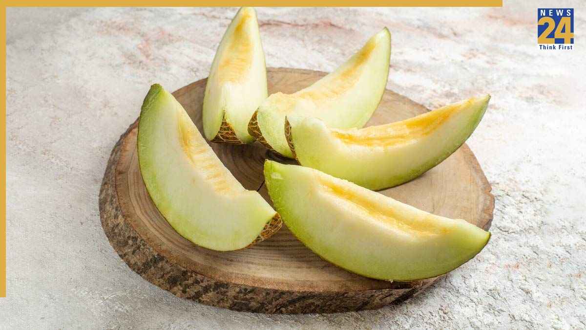खरबूजे का छिलका पानी में उबालकर पीने से क्या होगा? सिर्फ 2 दिन में दिखेंगे ये बड़े बदलाव  