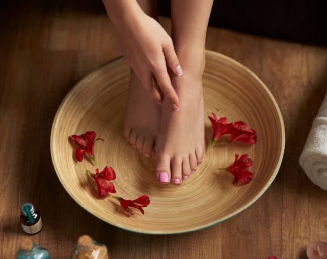 Pair Ki Photo Bechna-1-2-3-4-5