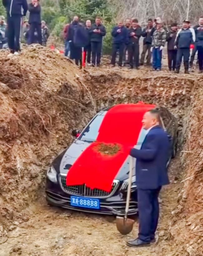 China Funeral Viral-1-2-3-4-5-6-7