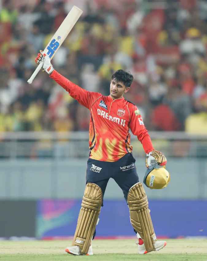 IPL में खेल रहे खिलाड़ियों पर नजर