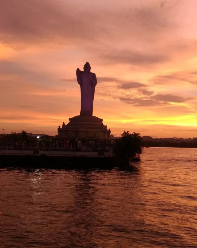 Asia’s Largest Man-Made Lake and the Heart of Hyderabad-1-2-3-4-5