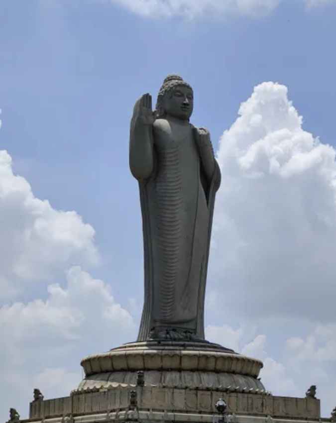 बुद्ध प्रतिमा का आकर्षण