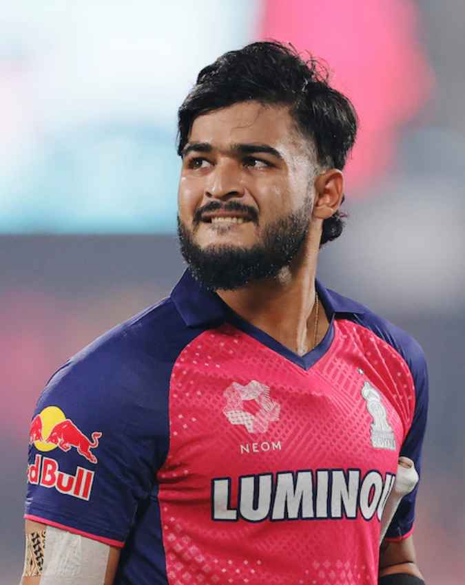 25 फीसदी मैच फीस का लगा जुर्माना