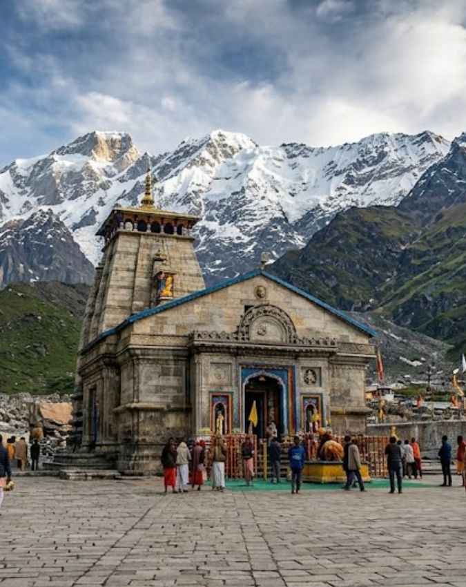 6 महीने तक जलती है अखंड ज्योति