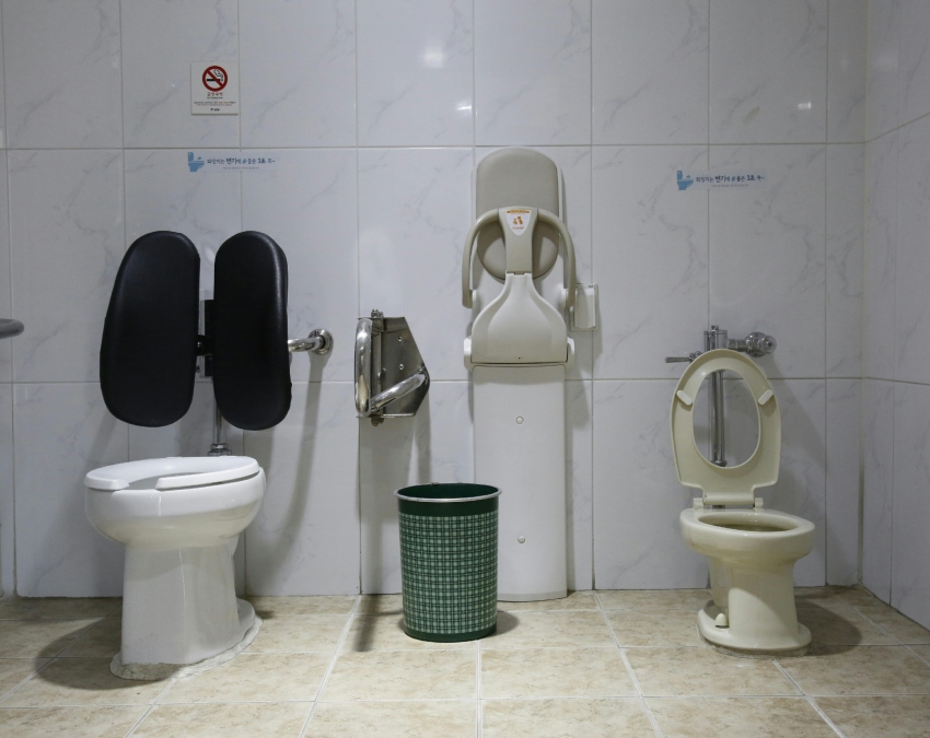 Bizarre Laws World-1-2-3-4