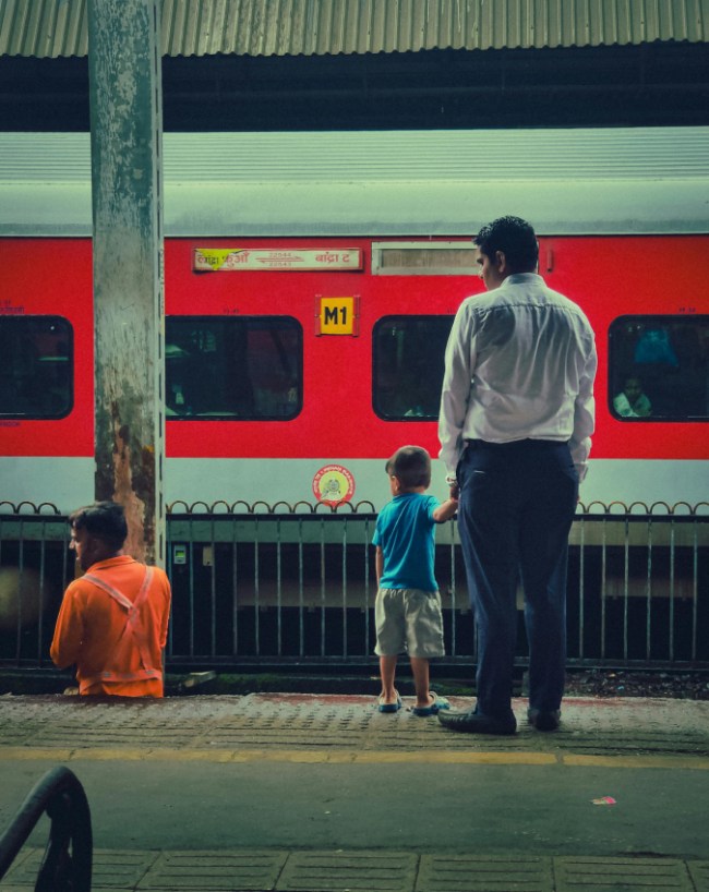 Train Me Tabiyat Kharab Kya Kare-1-2-3-4-5-6-7