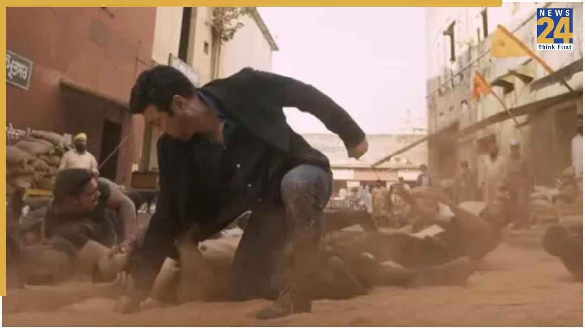 Yamla Pagla Deewana Phir Se