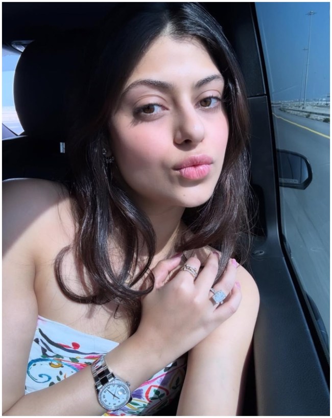 Zanai Bhosle-1-2-3-4