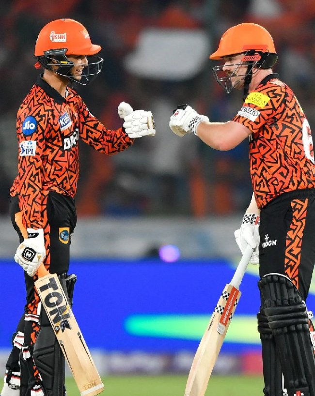 Travis Head and Abhishek Sharma-1-2