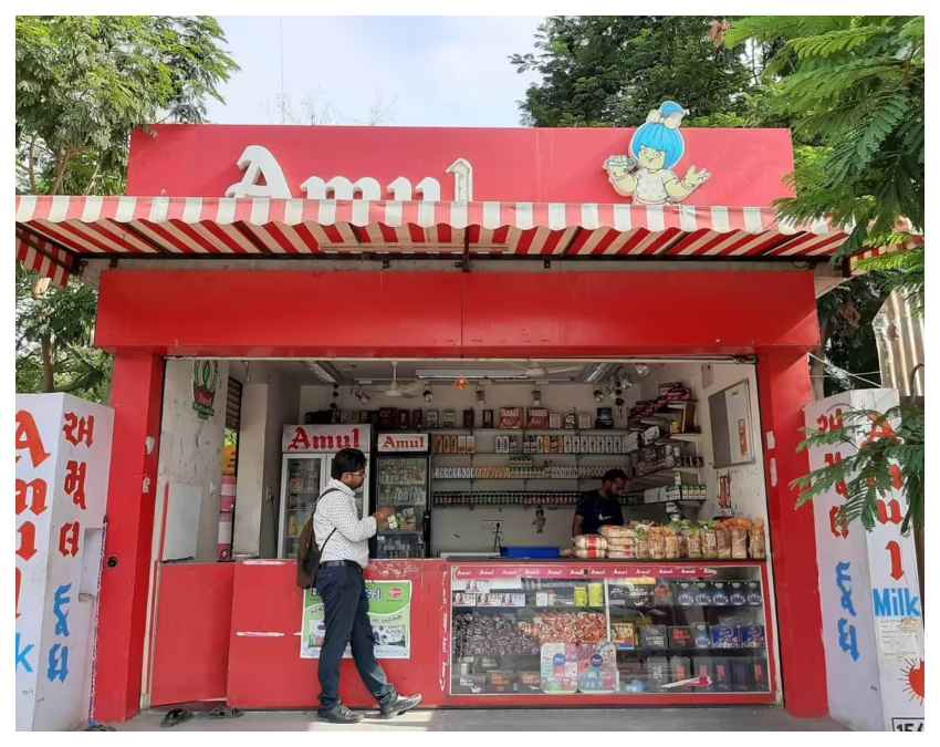 क्यों है यह फायदे का सौदा? भारी फुटफॉल और ब्रांड वैल्यू