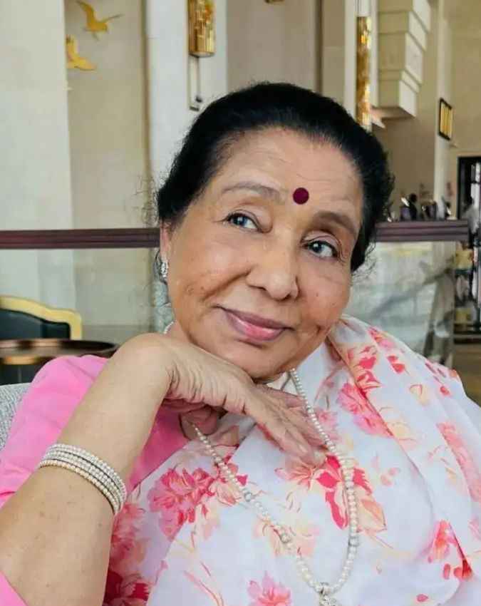 आशा भोसले का बॉलीवुड डेब्यू