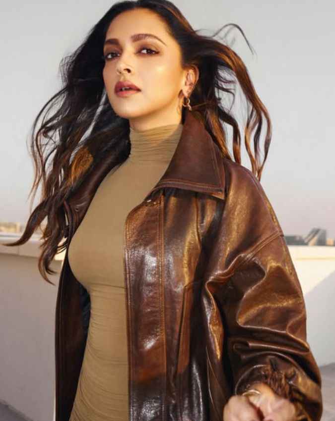 लेदर जैकेट आउटफिट