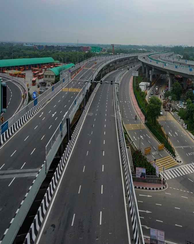 दयाल चौक के पास बने फ्लाईओवर या सुरंग