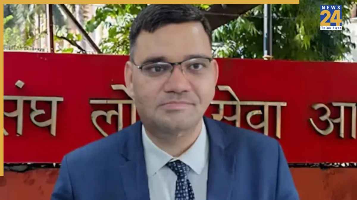 famous IAS Rinku Singh rahi