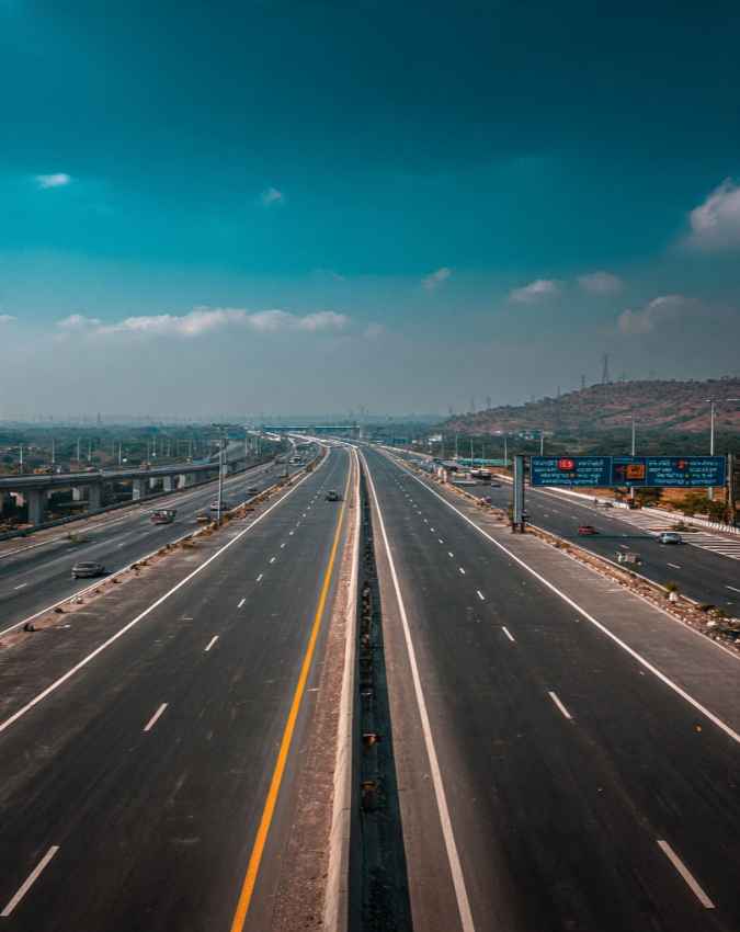 लगे हैं करोड़ों रुपये