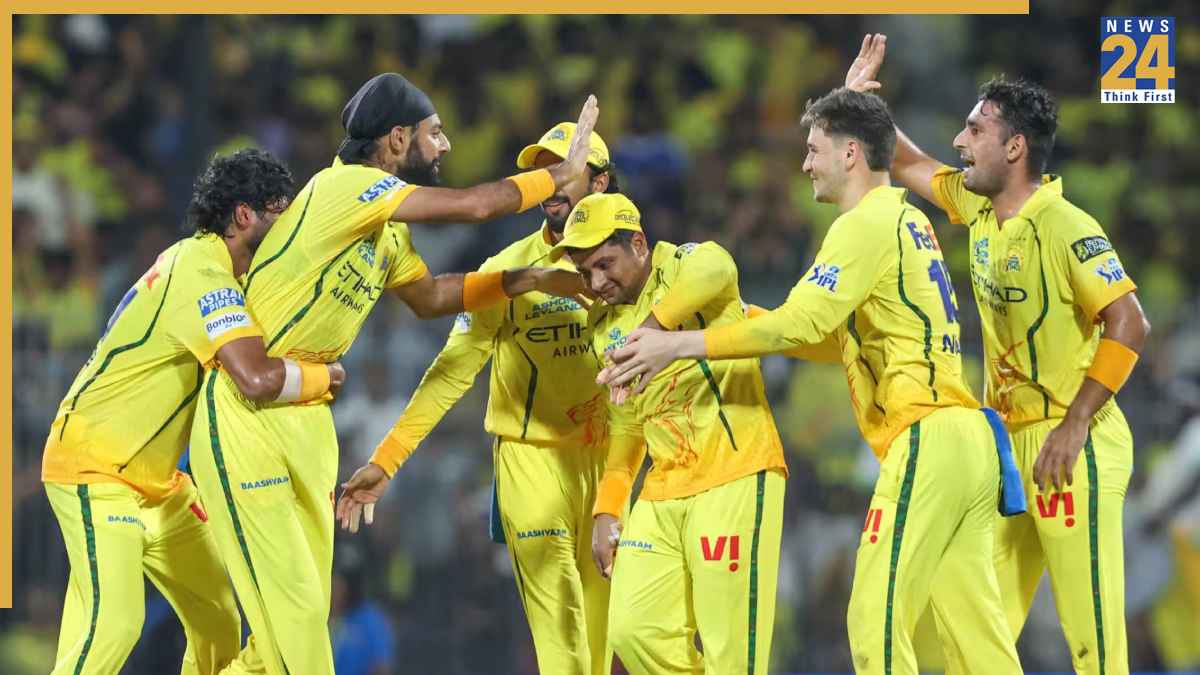 IPL 2026: MI के खिलाफ CSK की प्लेइंग 11 में होगी इस स्टार तेज गेंदबाजी की एंट्री! नाथन एलिस का है रिप्लेसमेंट