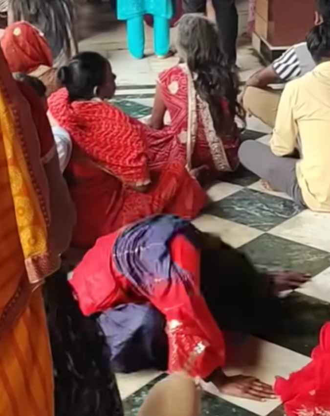 पीछे मुड़कर नहीं देखना चाहिए