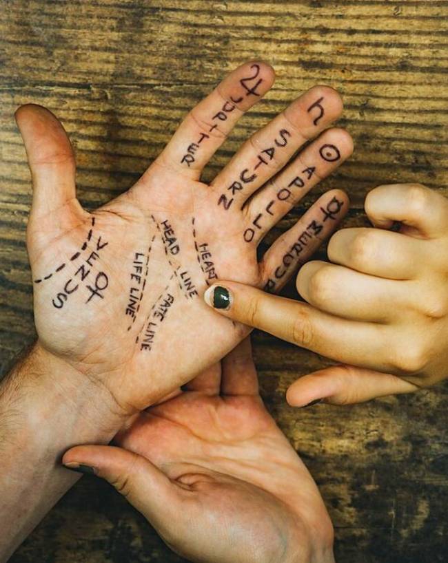 Palm-Reading-Tips-1-2
