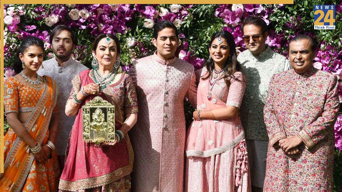 mukesh ambani family