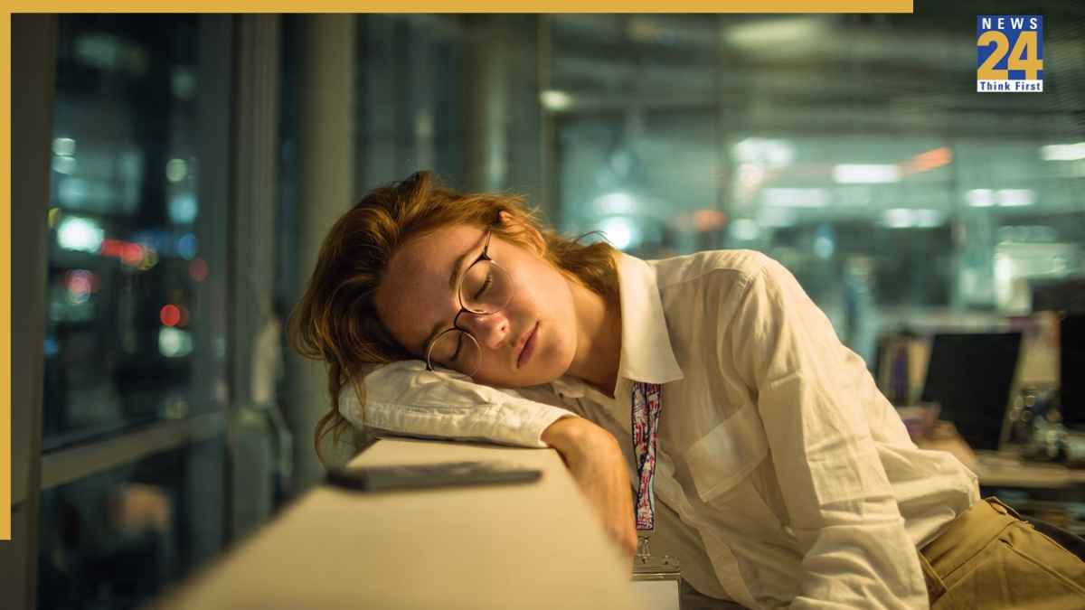 office ac is responsible for hair and damaged skin