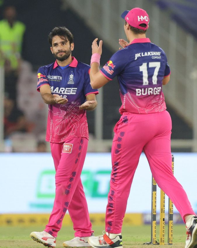 Ravi Bishnoi Jasprit Shami -1-2-3-4-5-6