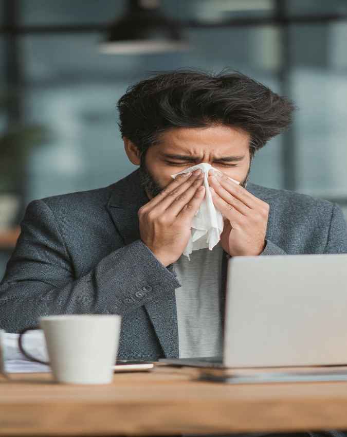 आपके शरीर के लिए छींक आना क्यों जरूरी है?