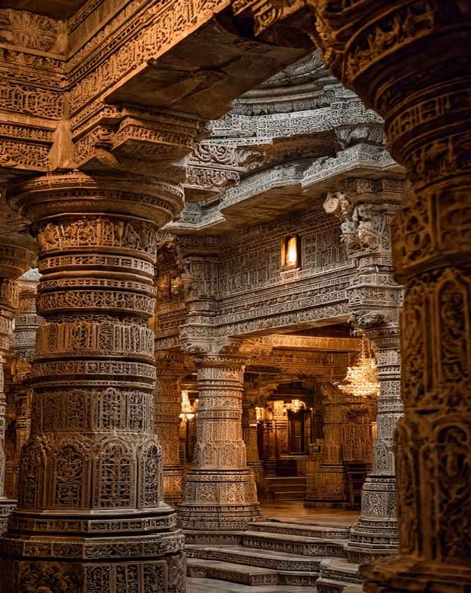 सोमानाथ मंदिर में हवा में तैर रहा था शिवलिंग