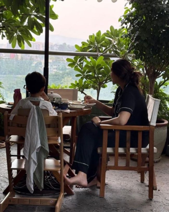 sonam kapoor baby photos-1-2