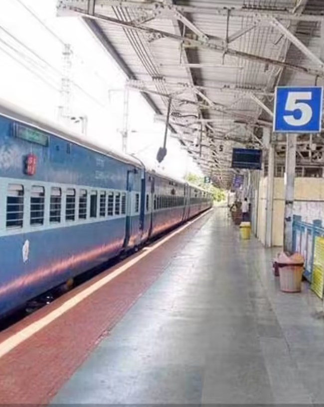 Navapur Railway Station, Indian Railways, Unique Railway Station, Navapur Railway Station, Indian Railways Facts-1-2-3-4