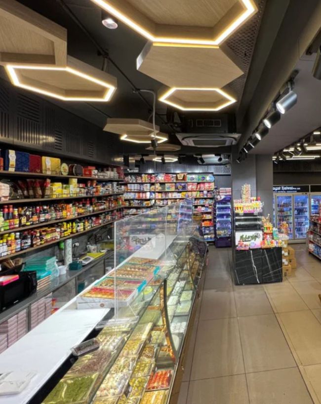 Bhagat Halwai Oldest Sweet Shop Agra-1-2