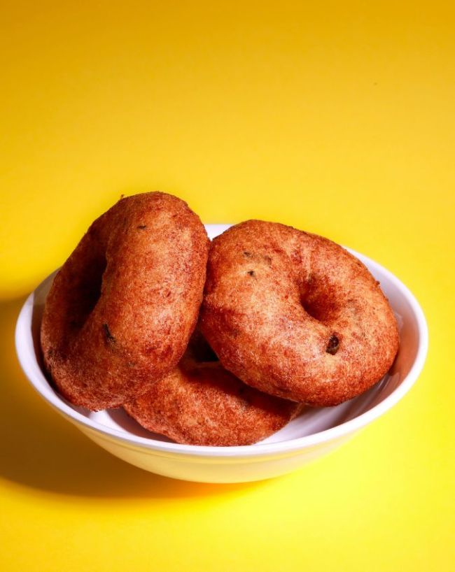 Why do we put a hole in a vada-1-2-3