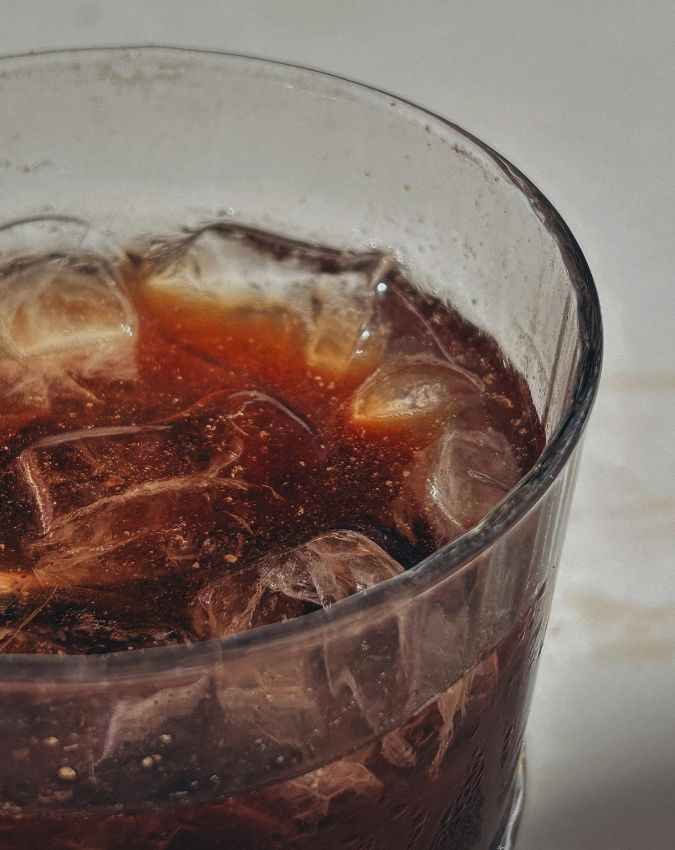 सोडा और कार्बोनेटेड ड्रिंक्स 