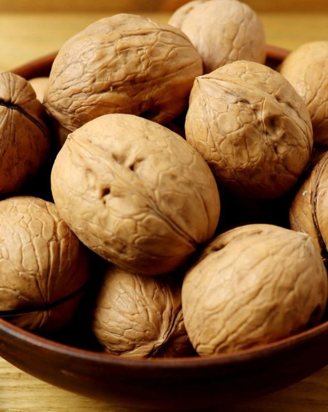 Cholesterol high blood pressure control dry fruit-1-2
