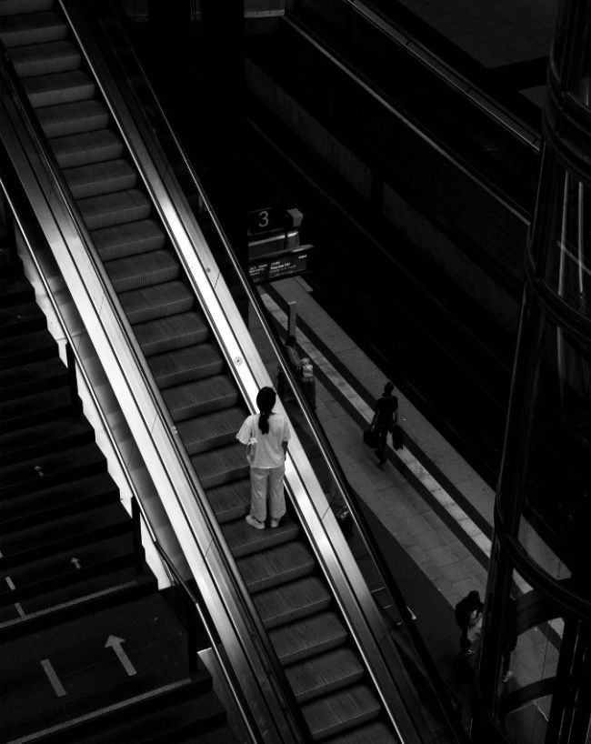 The Saddest Escalator In The World-1-2-3-4