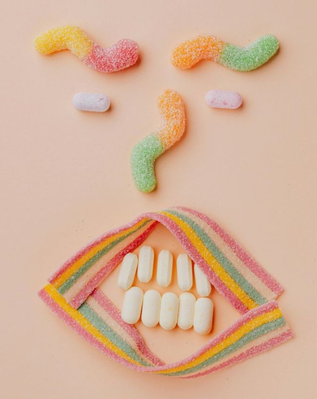 Reasons Why Teeth Enamel Wears Off-1-2