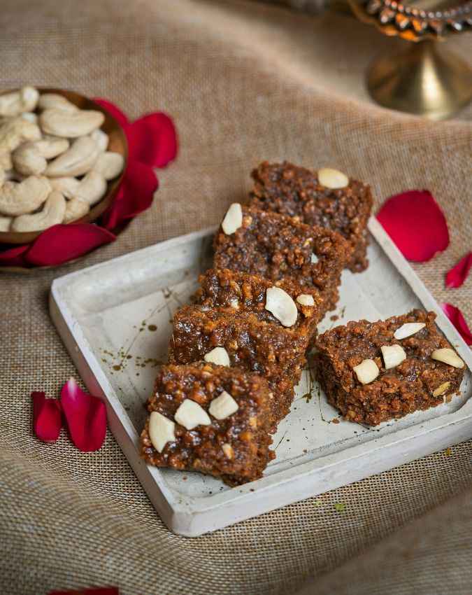 किस सीजन में जरूर खानी चाहिए भगत हलवाई की मिठाइयां 
