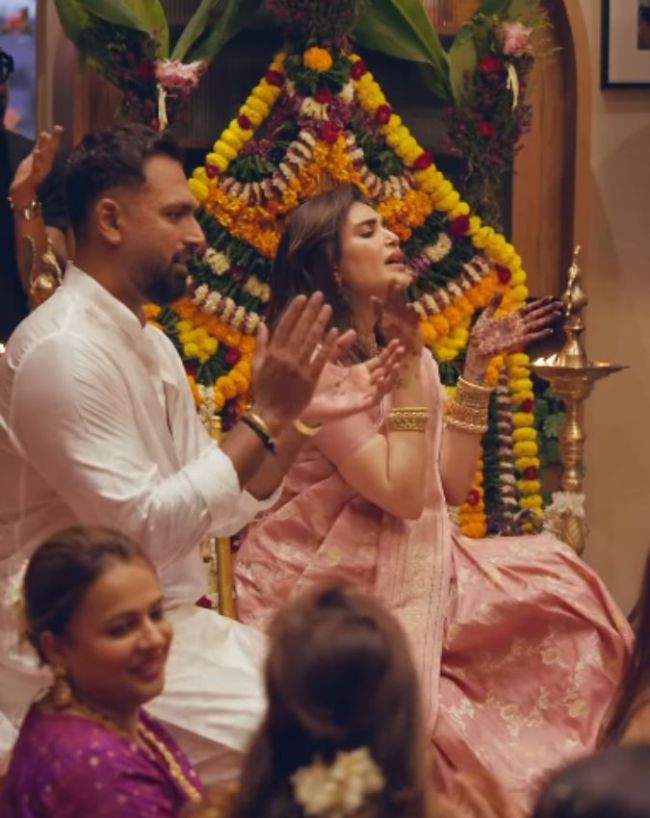 Karishma Tanna baby shower-1-2-3-4-5-6