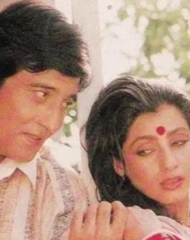 vinod khanna lip lock scenes-1-2-3-4-5-6