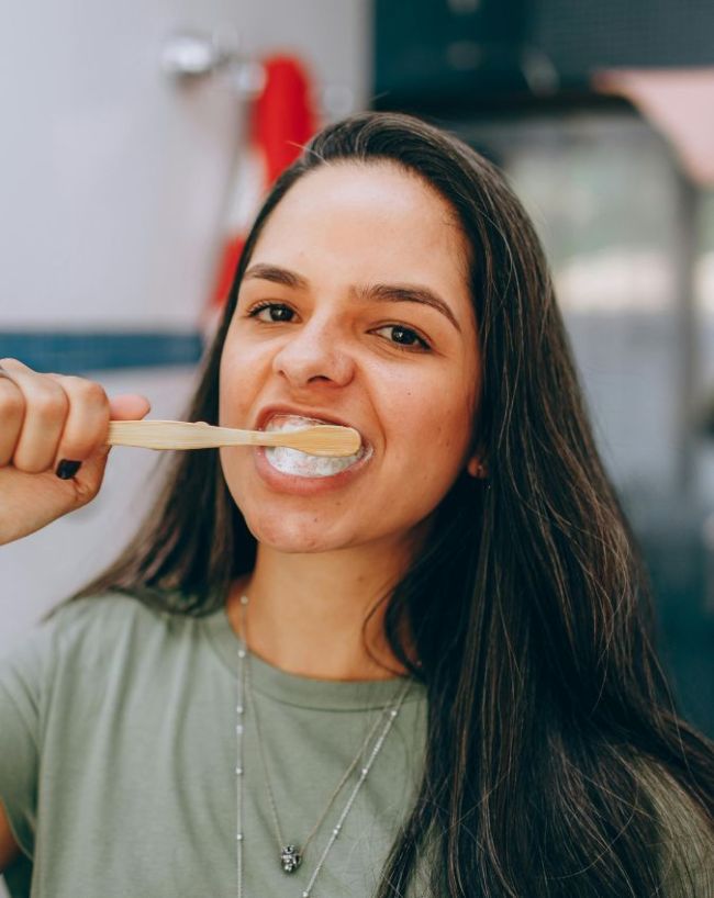Reasons Why Teeth Enamel Wears Off-1-2-3-4-5-6-7