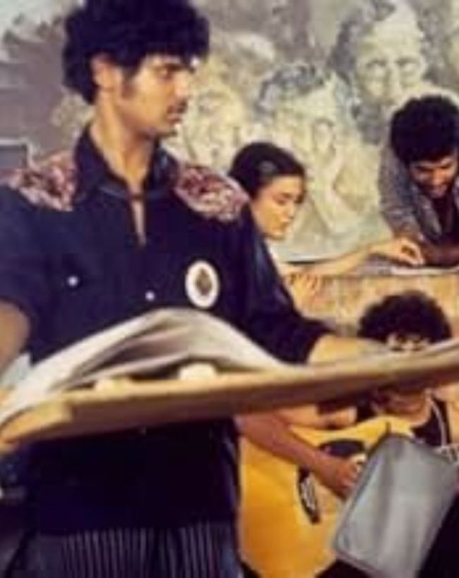 shah rukh khan first movie-1-2-3-4-5-6-7-8