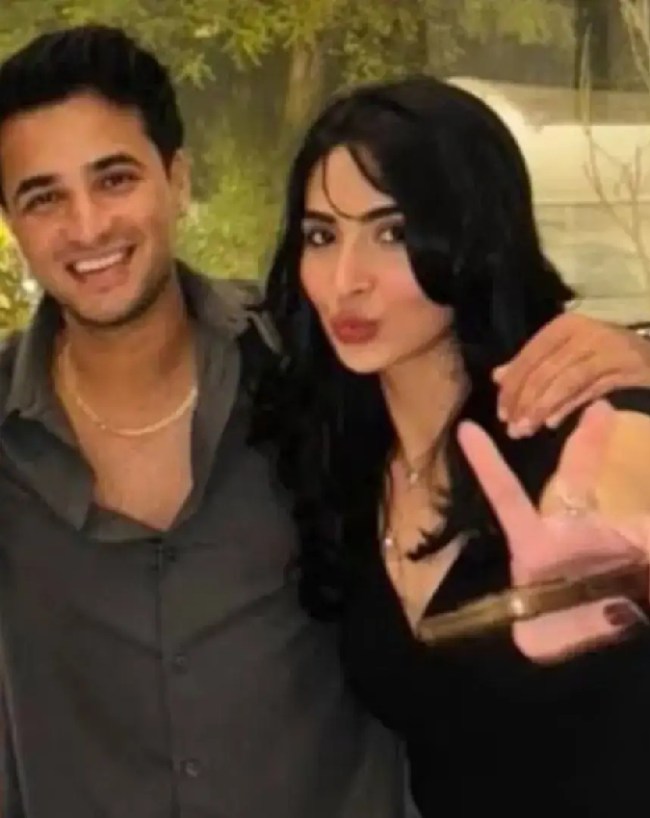 ishan kishan girlfriend aditi hundia and Hardik Pandya Girlfriend Mahieka Sharma-1-2-3-4-5-6