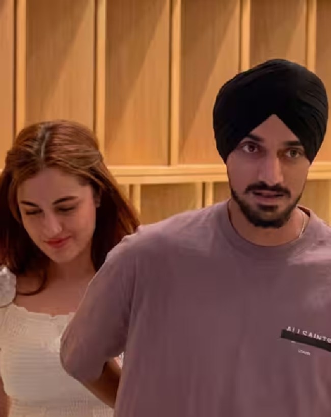ishan kishan girlfriend aditi hundia and Hardik Pandya Girlfriend Mahieka Sharma-1-2-3