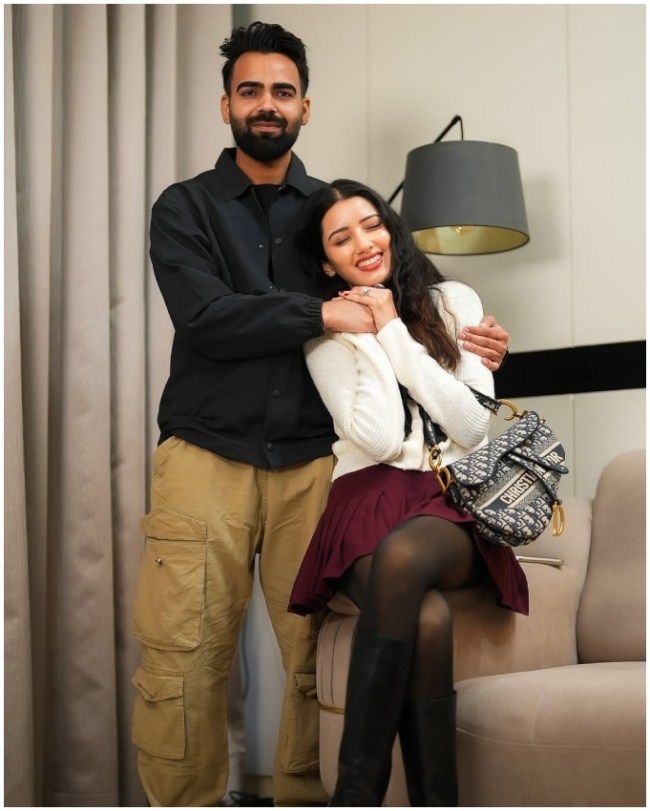 Lakhan Arjun Rawat, Neetu Bisht-1-2-3-4-5-6
