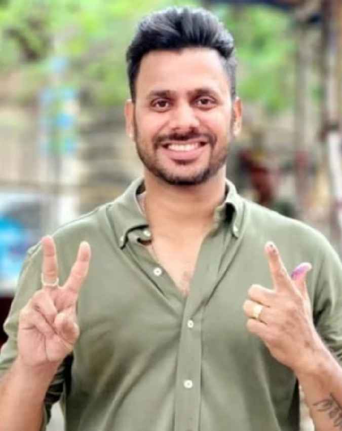 कठपुतली बन गए थे मनोज तिवारी  