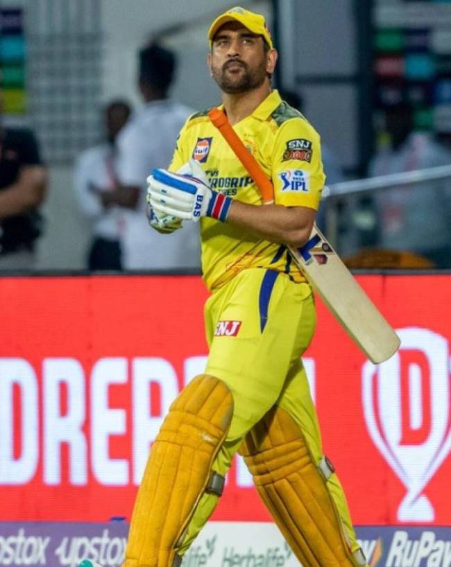 MS Dhoni and Rohit Sharma-1-2-3-4